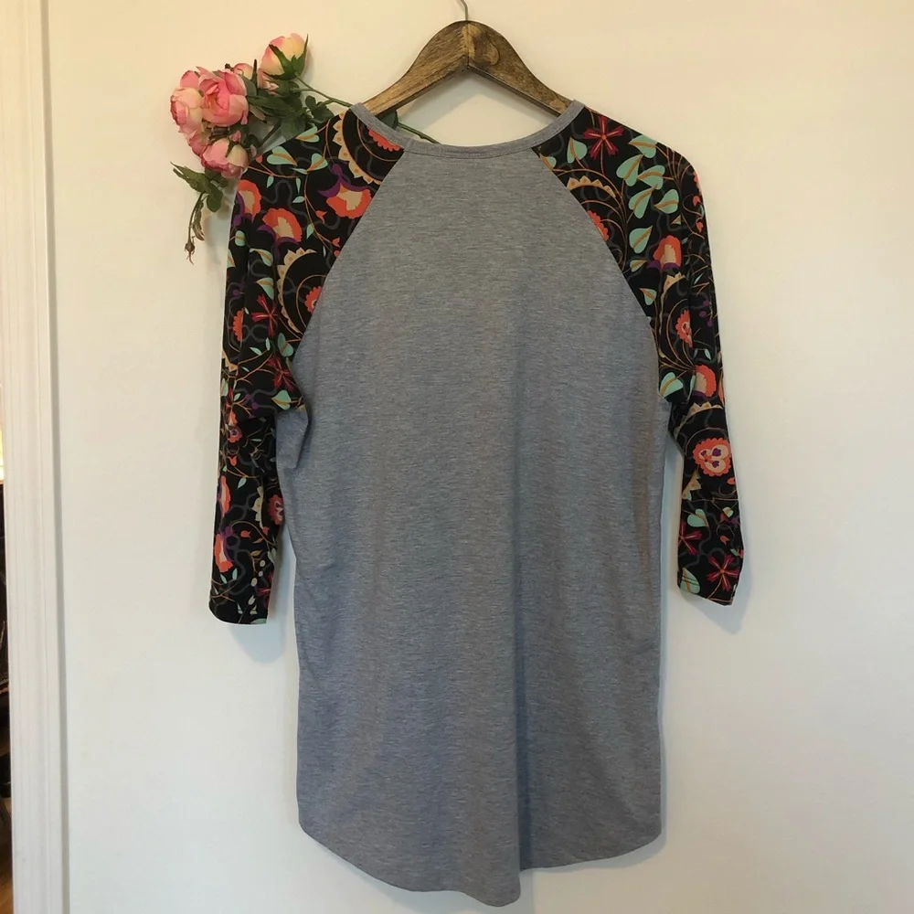 🌺LuLaRoe Randy Top🌺 - Picture 3 of 7